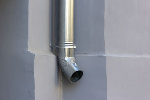 Aluminum Gutter Replacement in Van Nuys