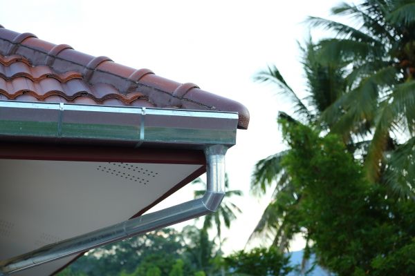 Cost of Stainless Gutters Installation in Van Nuys