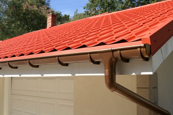 Cost of Barn Gutter Replacement in Van Nuys