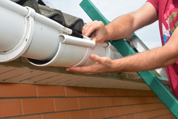 Large Gutter Repair in Van Nuys