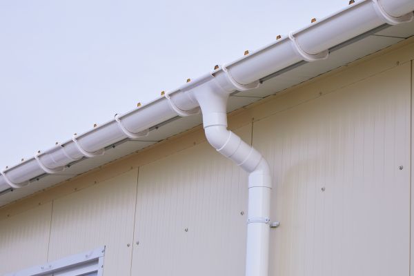 Pvc Gutter Replacement in Van Nuys