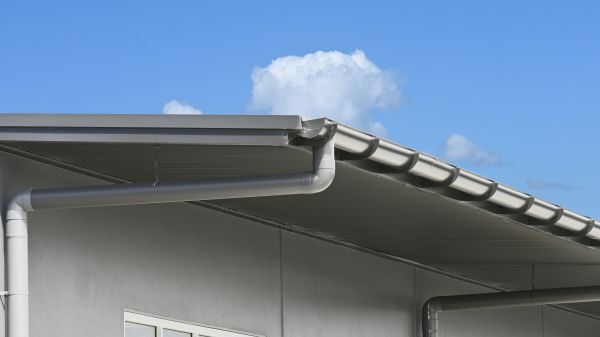 Eavestrough Service in Van Nuys